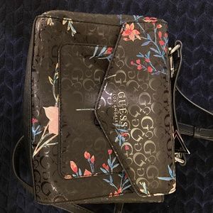 Guess purse